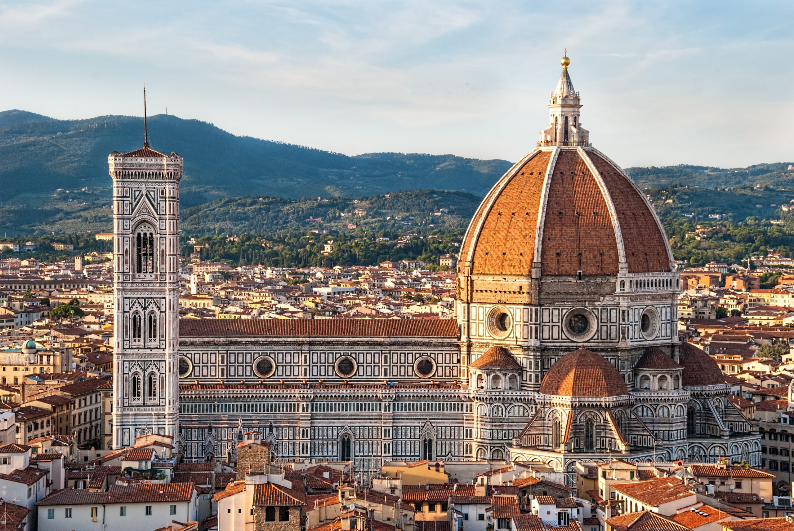 news_blog/title/2025/07/Cattedrale_di_Santa_Maria_del_Fiore_–_Il_Duomo_di_Firenze-scaled.jpg